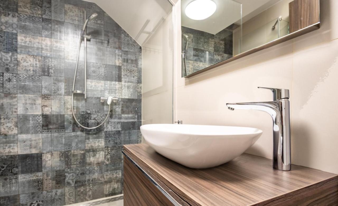 Appartamento La Perla Jacuzzi Murter Esterno foto